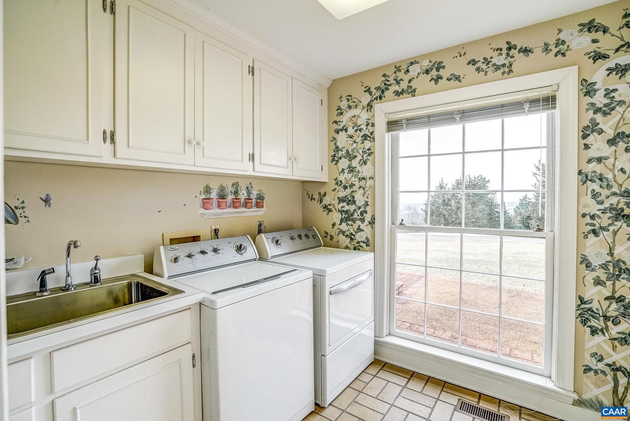 SHADWELL MOUNTAIN - Residential