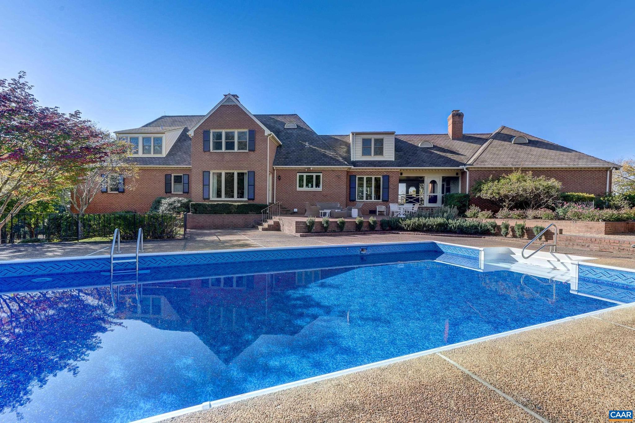 SHADWELL MOUNTAIN - Residential