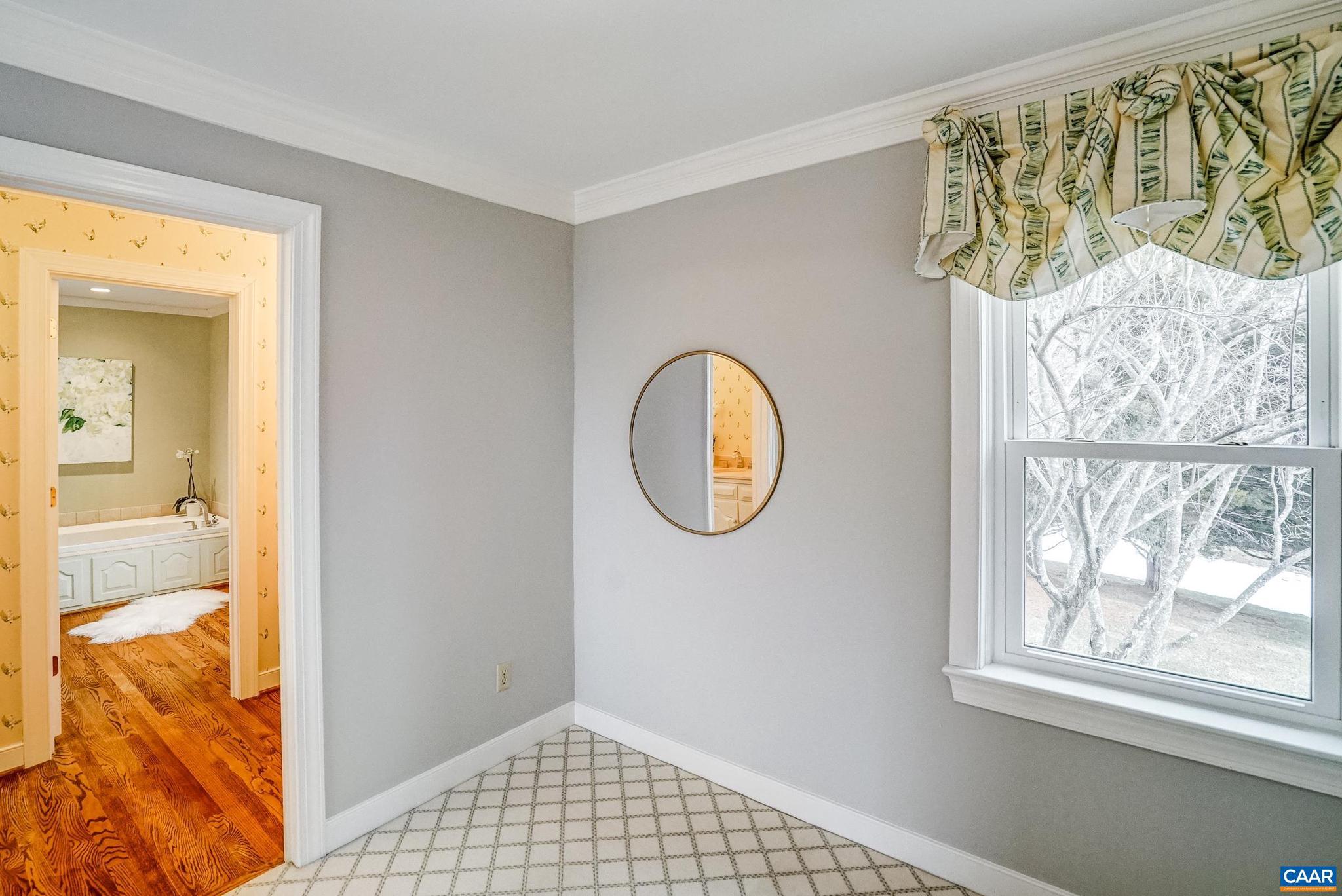 SHADWELL MOUNTAIN - Residential