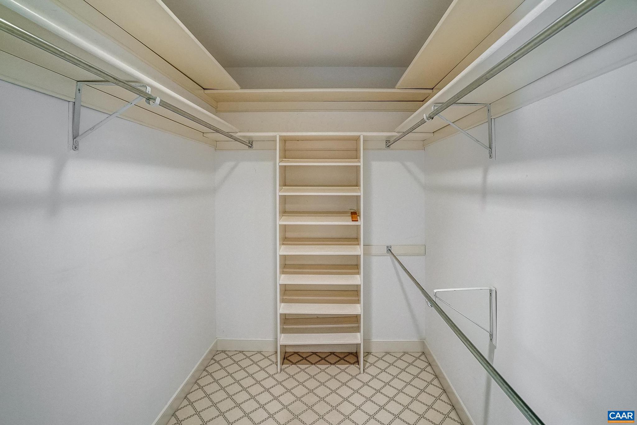 SHADWELL MOUNTAIN - Residential