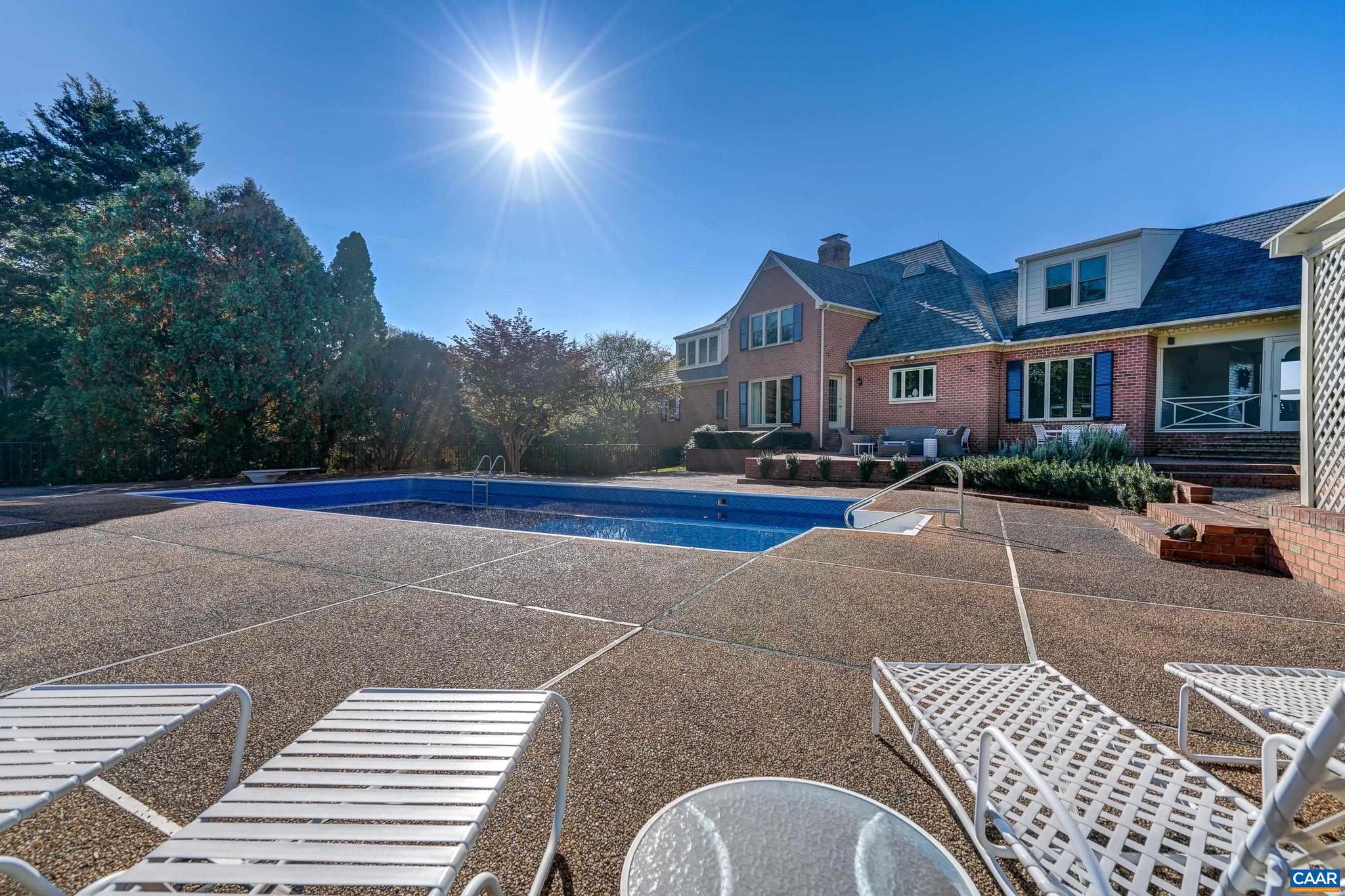 SHADWELL MOUNTAIN - Residential