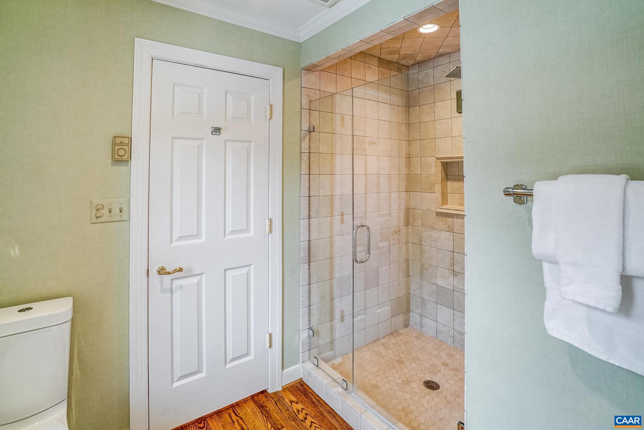 SHADWELL MOUNTAIN - Residential