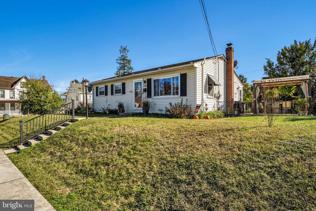Photo of 404 W Penn Street, CARLISLE, PA 17013 (MLS # PACB2047252)