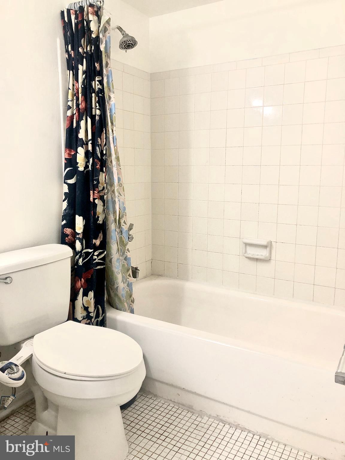 HUNTING RIDGE CONDOMINIUM - Residential