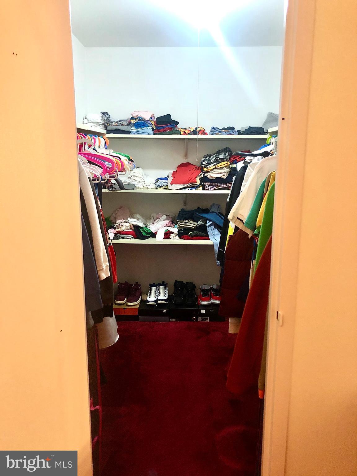 HUNTING RIDGE CONDOMINIUM - Residential