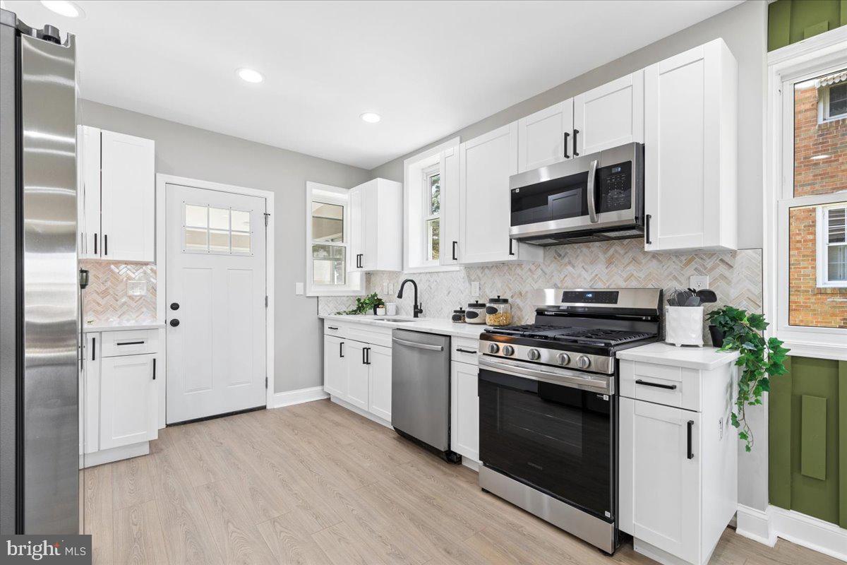 EDNOR GARDENS - LAKESIDE - Residential