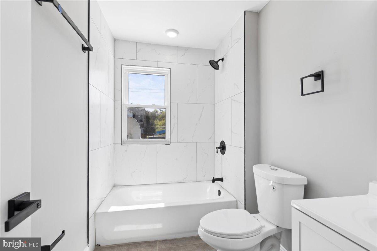 EDNOR GARDENS - LAKESIDE - Residential