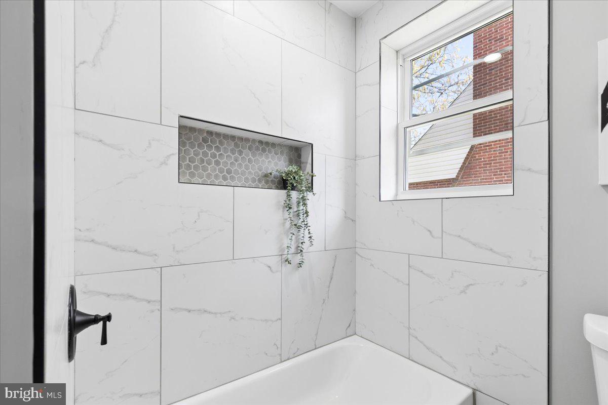 EDNOR GARDENS - LAKESIDE - Residential