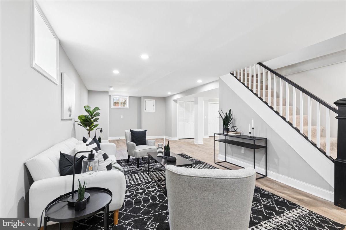 EDNOR GARDENS - LAKESIDE - Residential