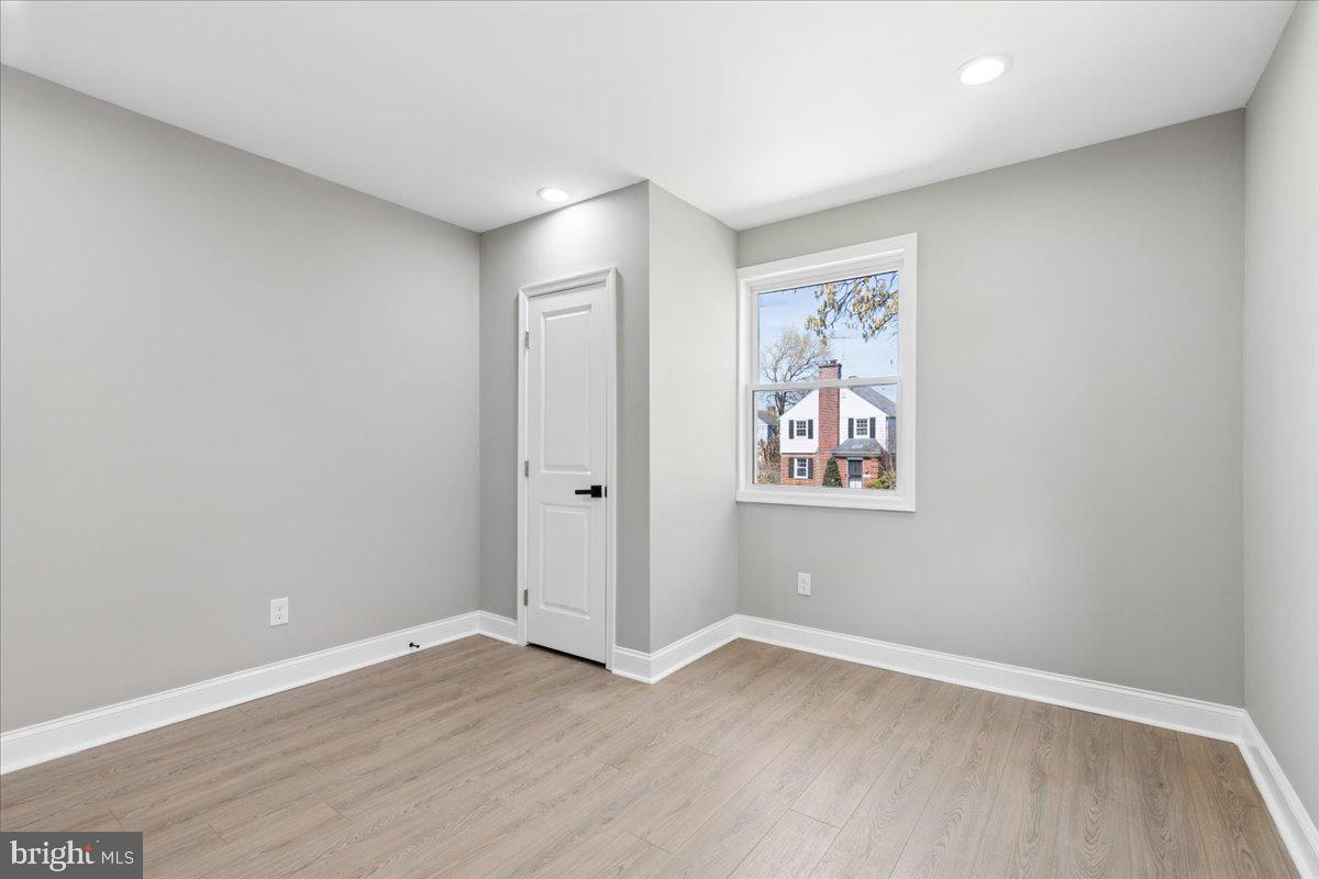 EDNOR GARDENS - LAKESIDE - Residential