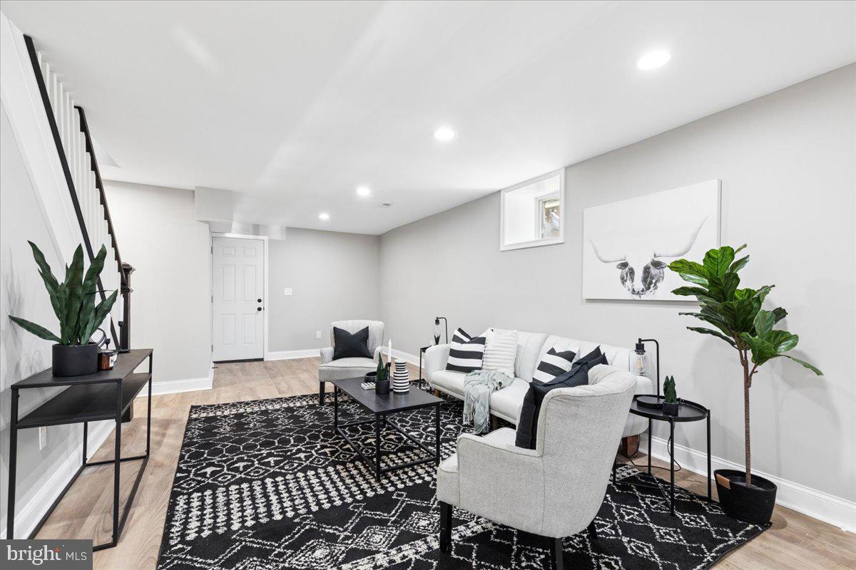 EDNOR GARDENS - LAKESIDE - Residential