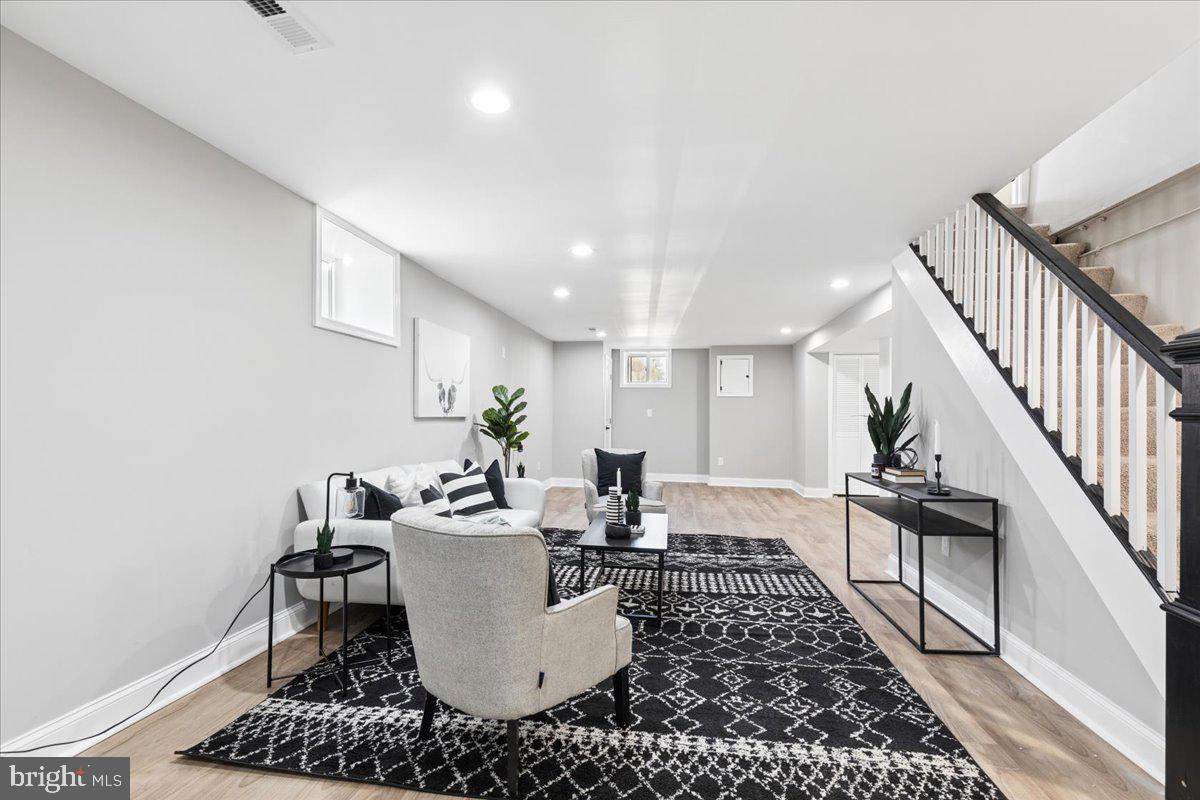 EDNOR GARDENS - LAKESIDE - Residential