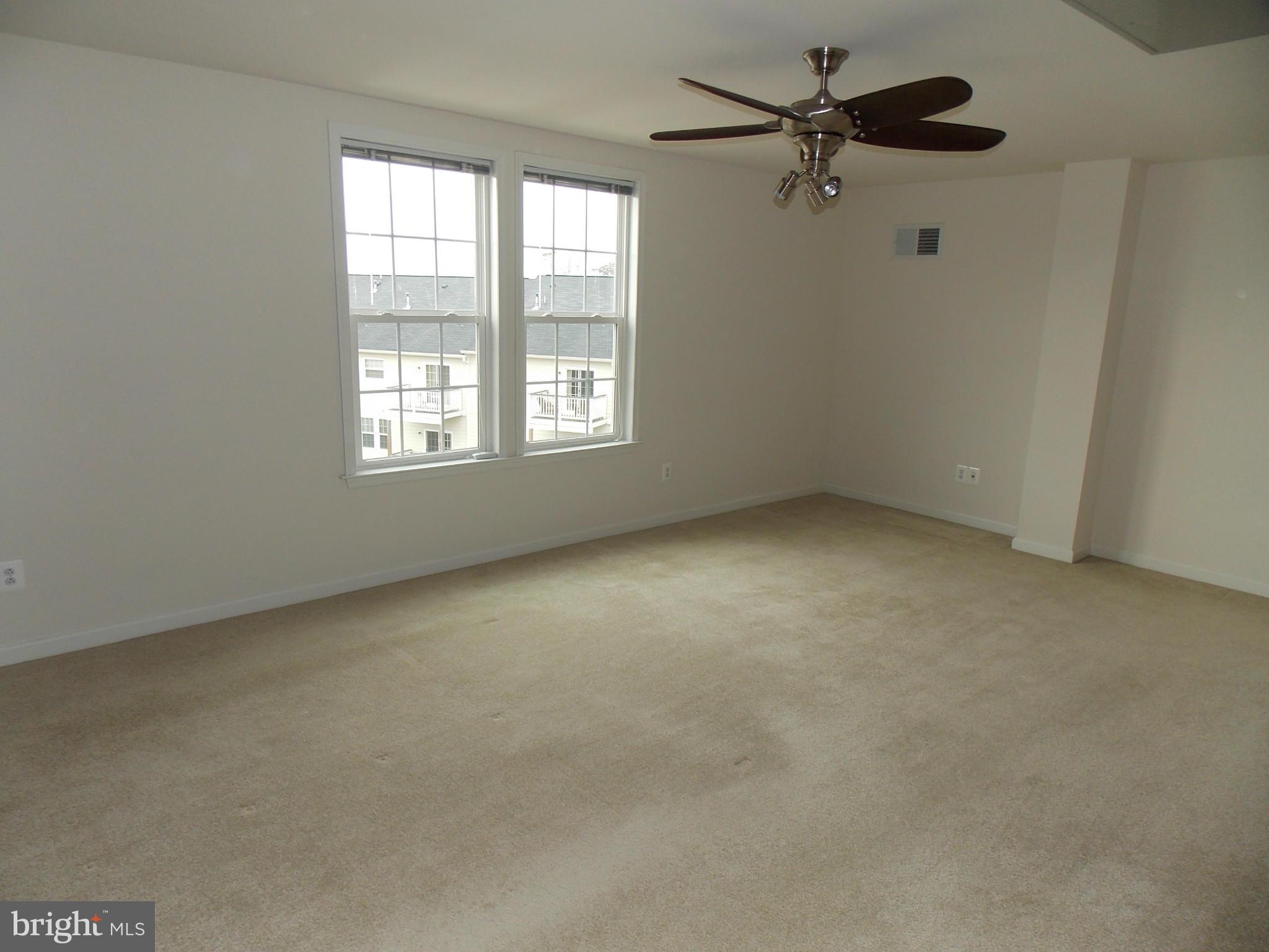 LANSDOWNE - Residential