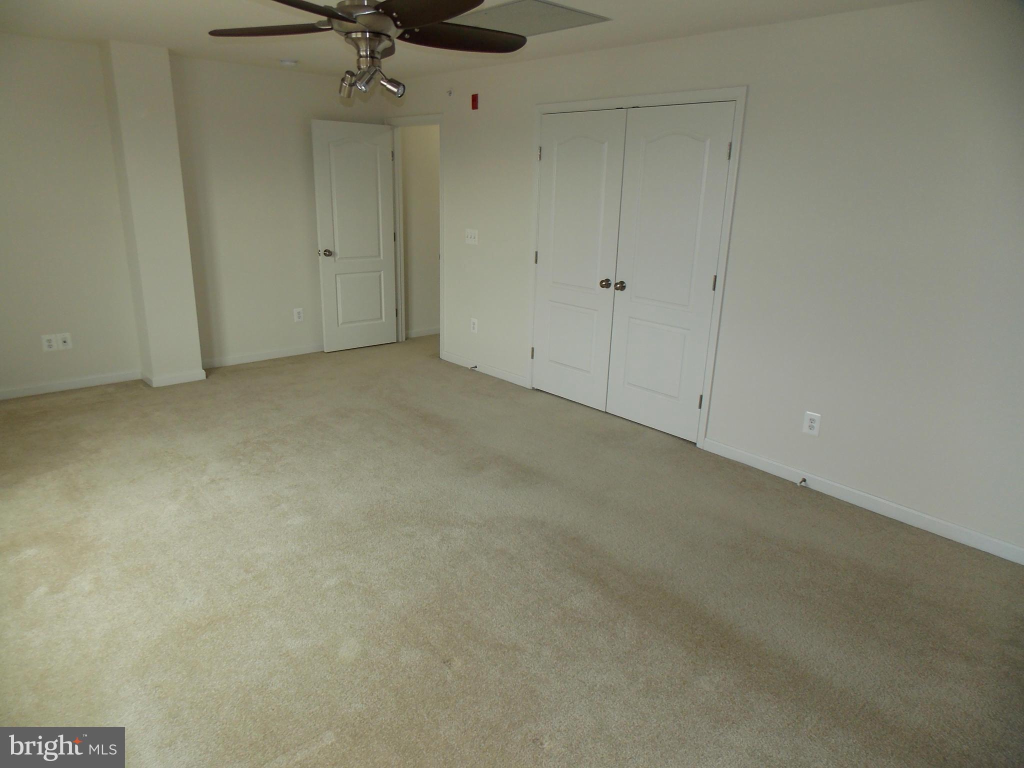 LANSDOWNE - Residential