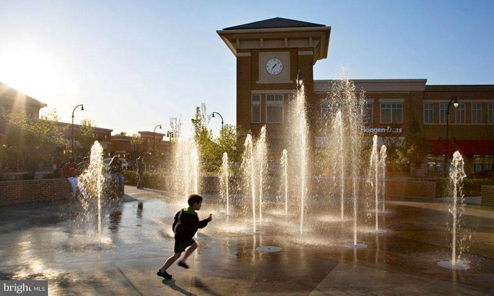 LANSDOWNE - Residential