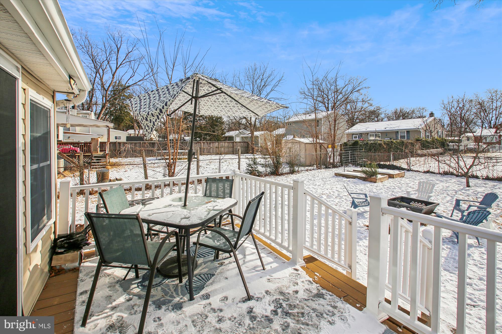 UPPER MAGOTHY BEACH - Residential