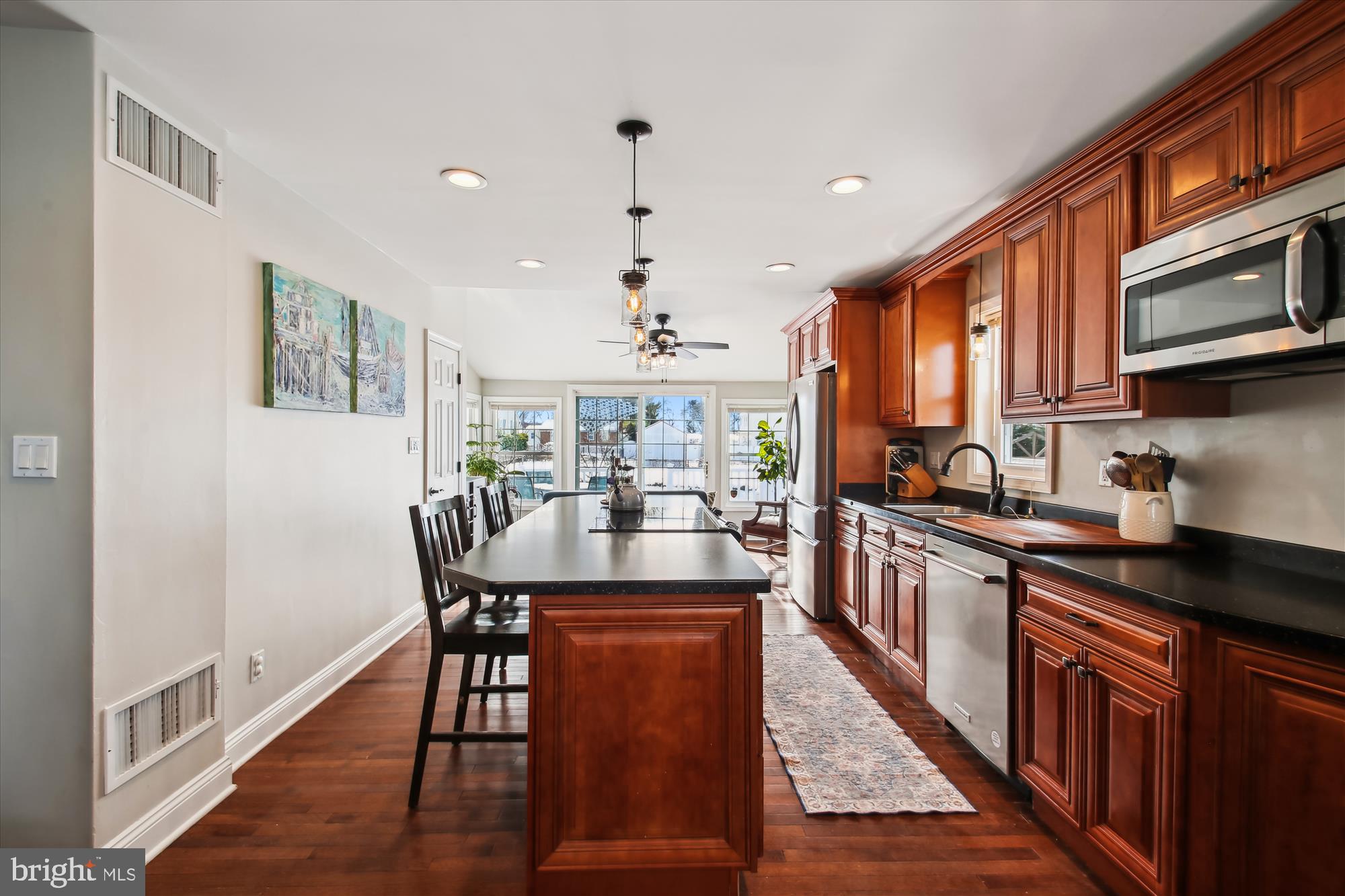 UPPER MAGOTHY BEACH - Residential