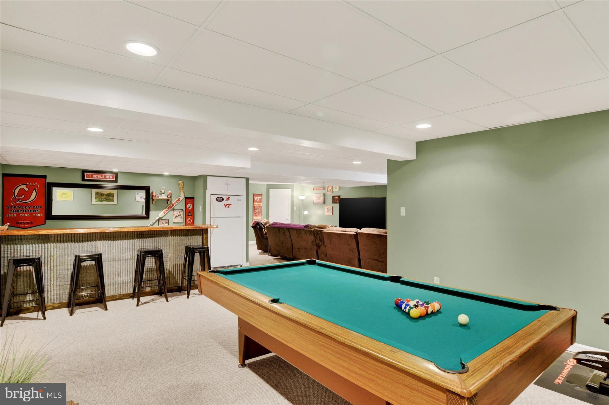 PINE RIDGE VILLAGE - Residential