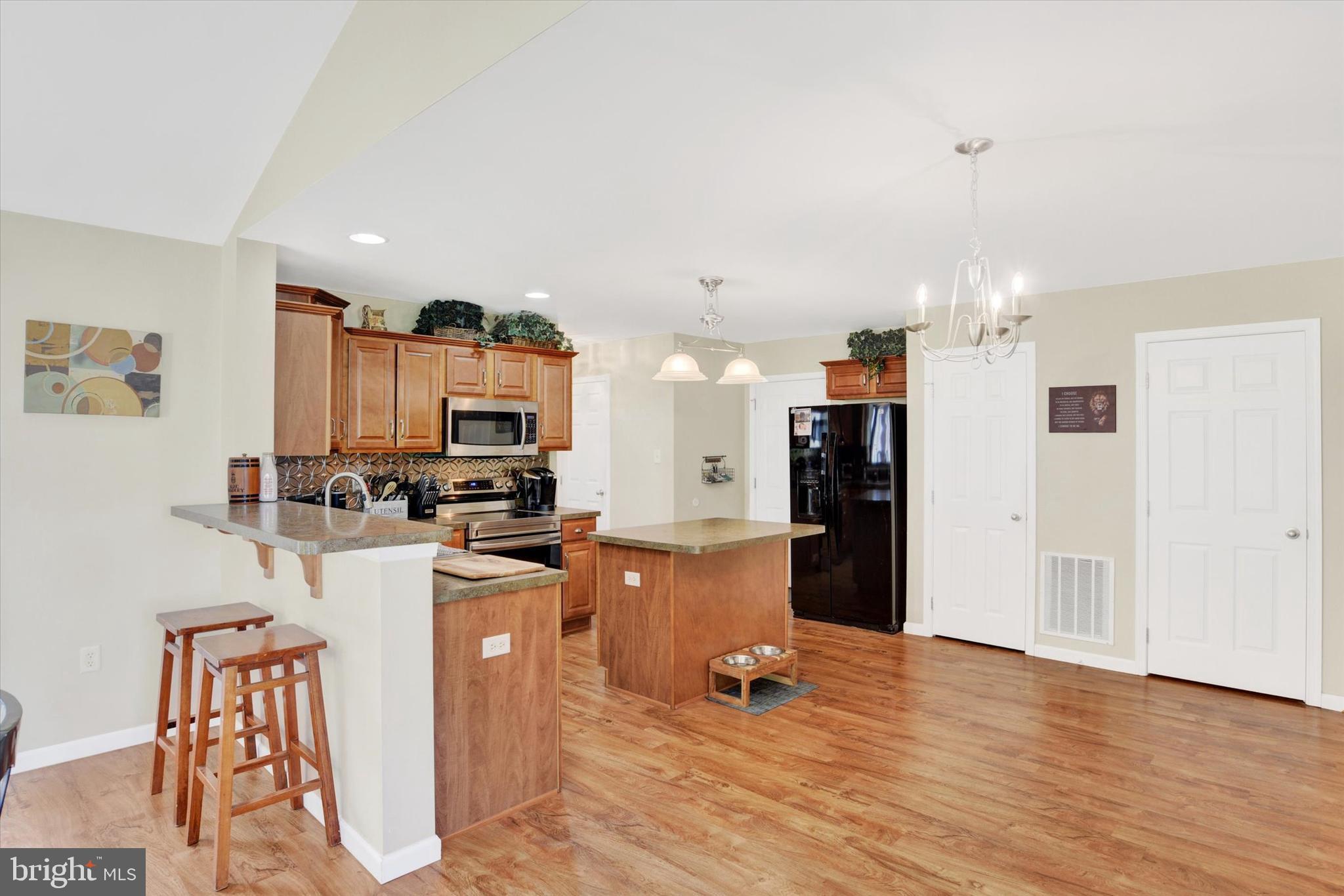 PINE RIDGE VILLAGE - Residential