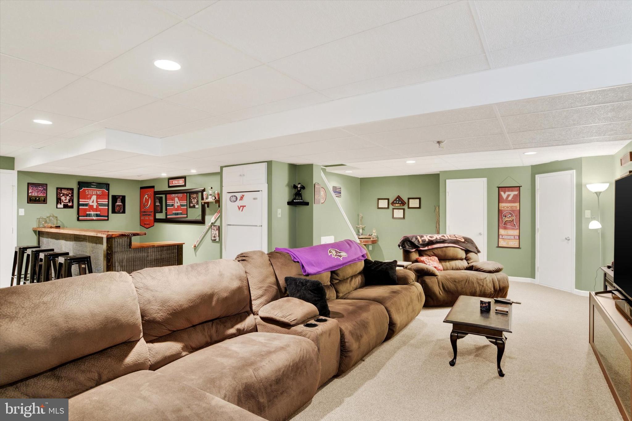 PINE RIDGE VILLAGE - Residential