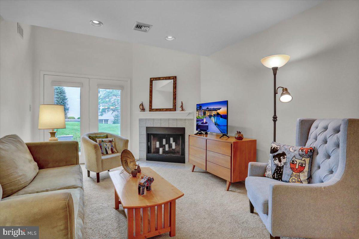 HILLTOP - Residential