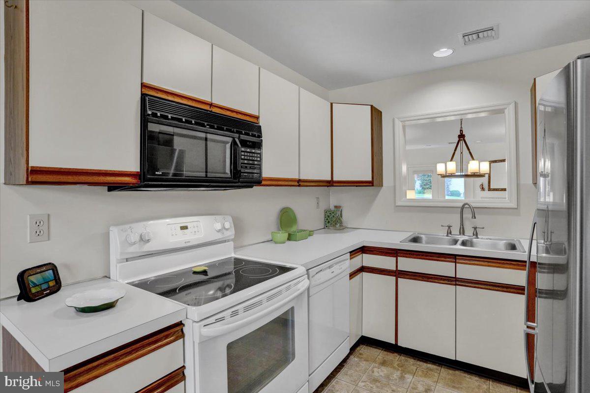 HILLTOP - Residential