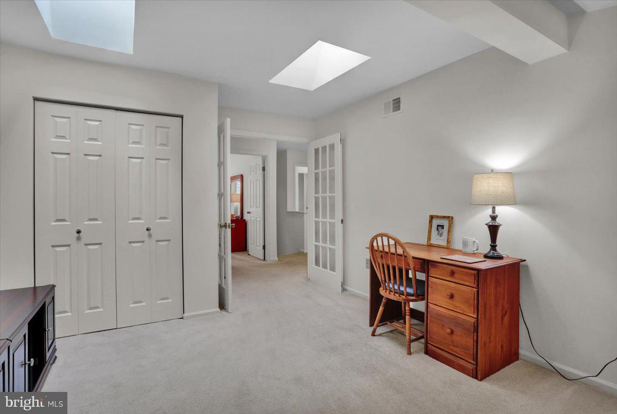 HILLTOP - Residential