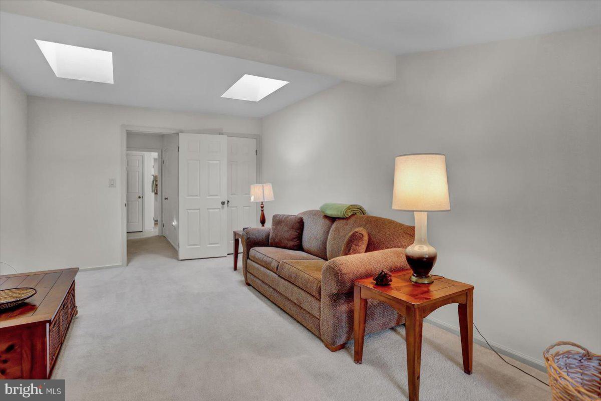 HILLTOP - Residential