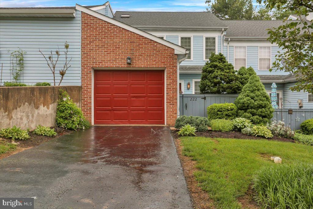 Photo of 222 Winding Hill Drive, LANCASTER, PA 17601 (MLS # PALA2069412)