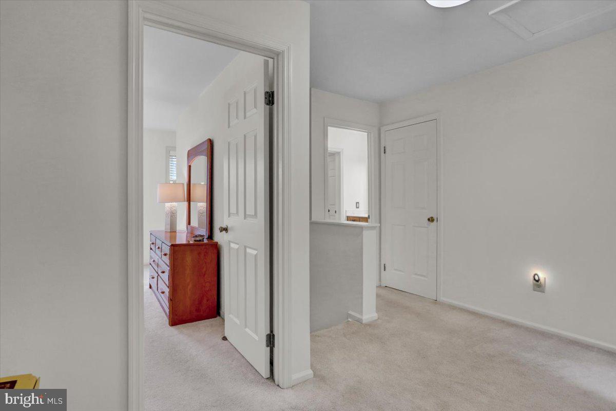 HILLTOP - Residential