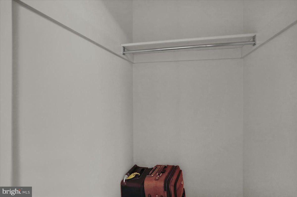 HILLTOP - Residential