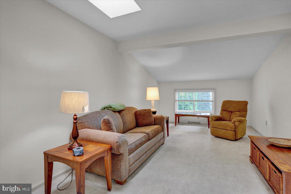 HILLTOP - Residential