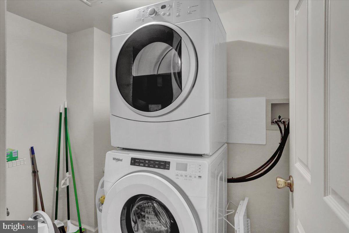 HILLTOP - Residential