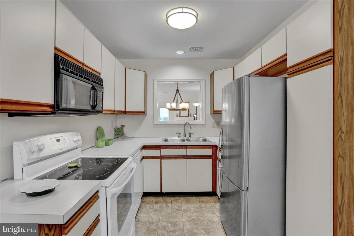 HILLTOP - Residential