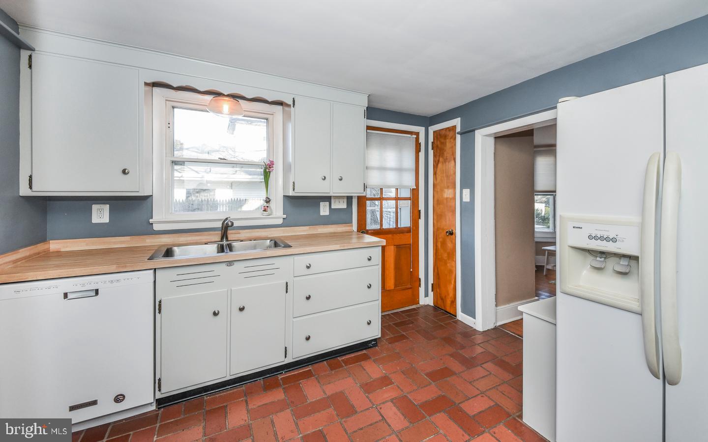 LANGHORNE MANOR - Residential