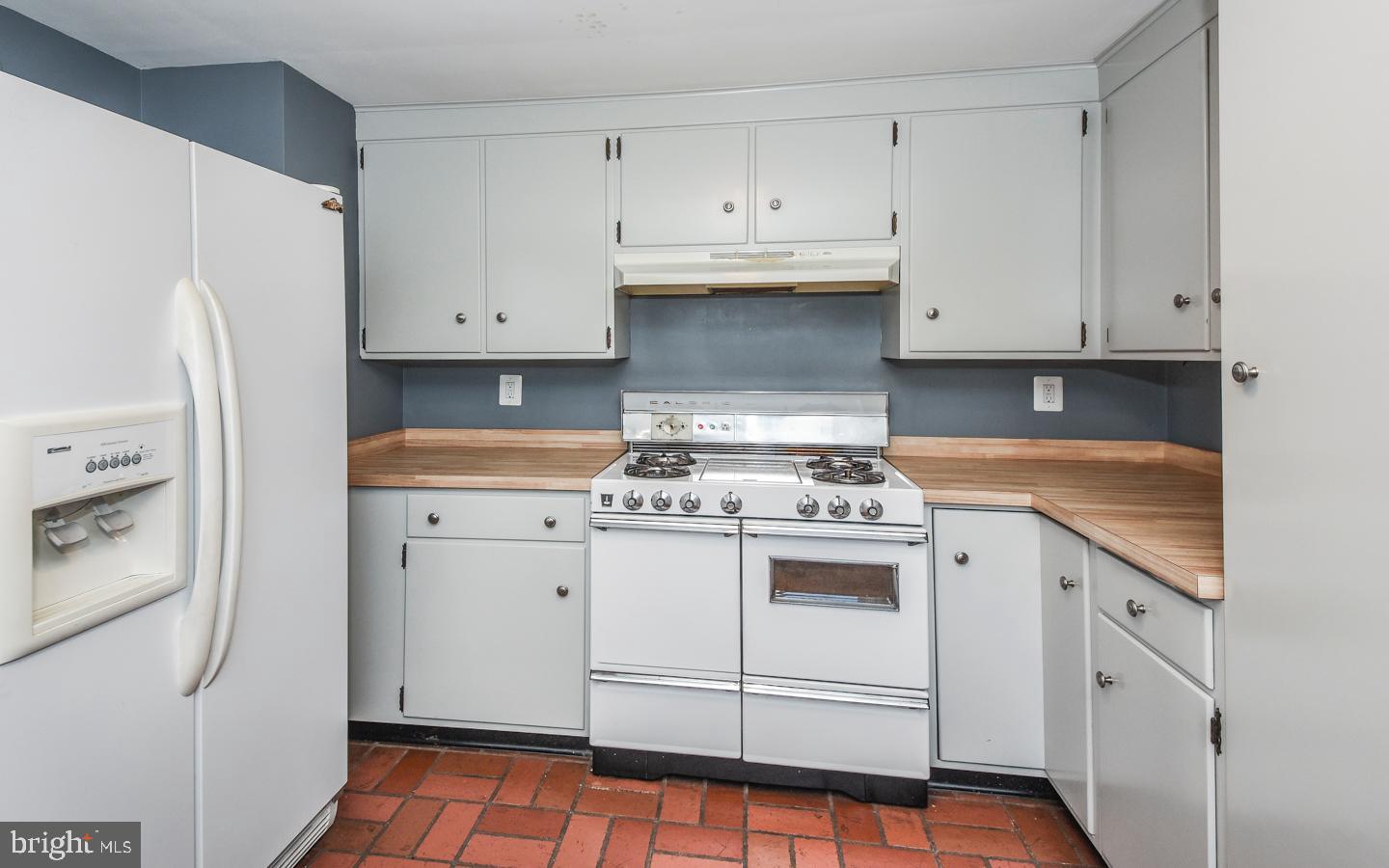 LANGHORNE MANOR - Residential