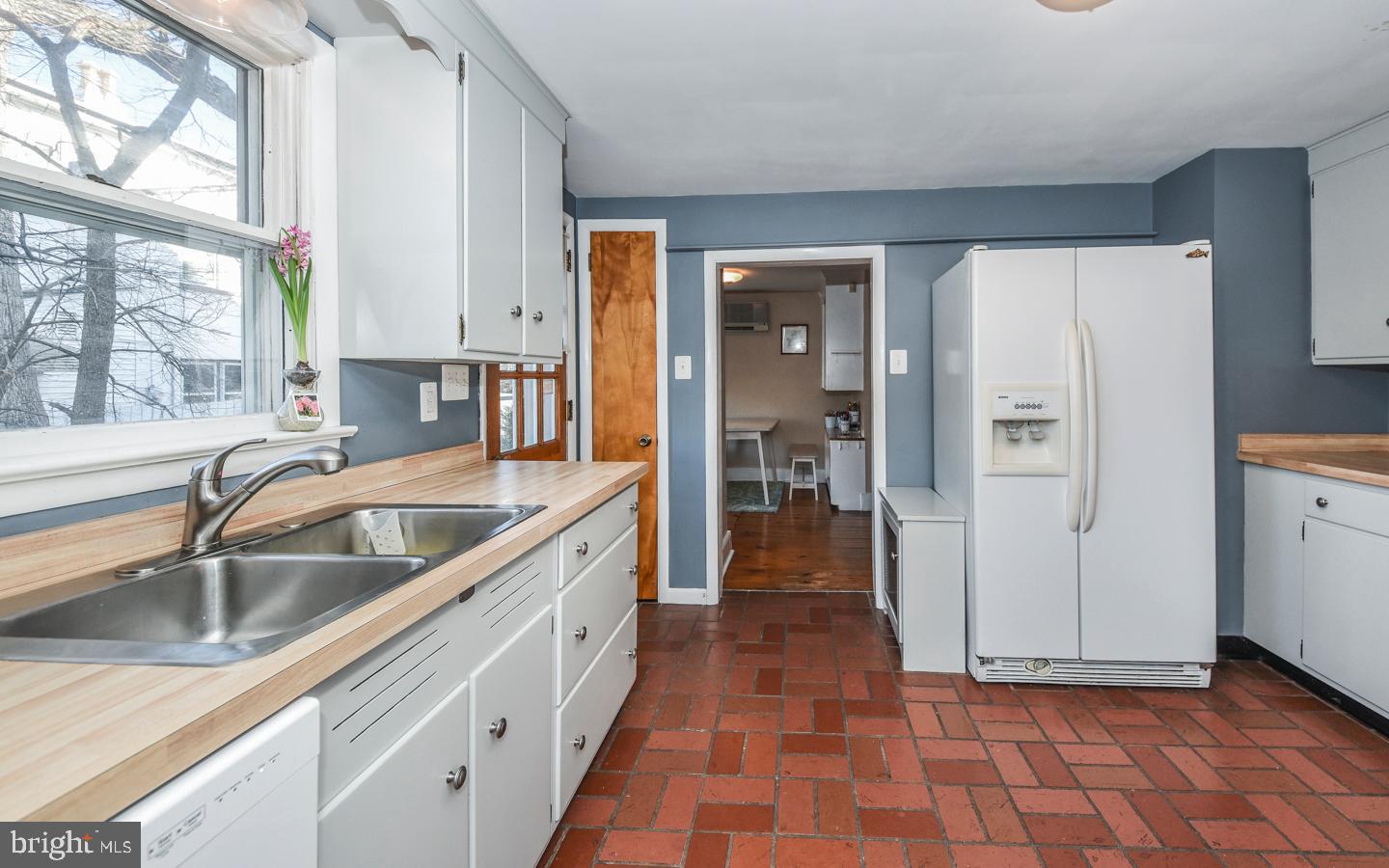 LANGHORNE MANOR - Residential