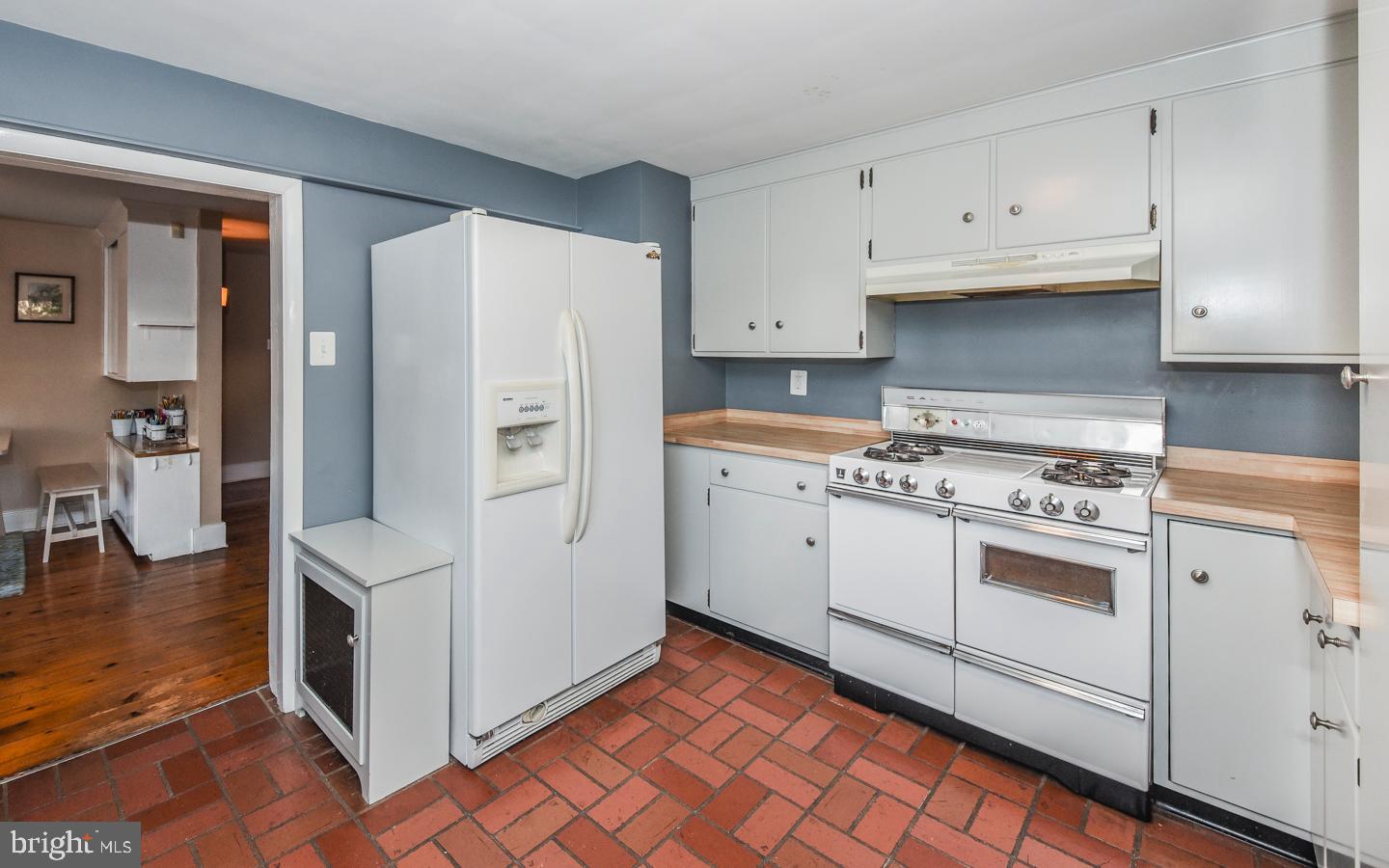 LANGHORNE MANOR - Residential