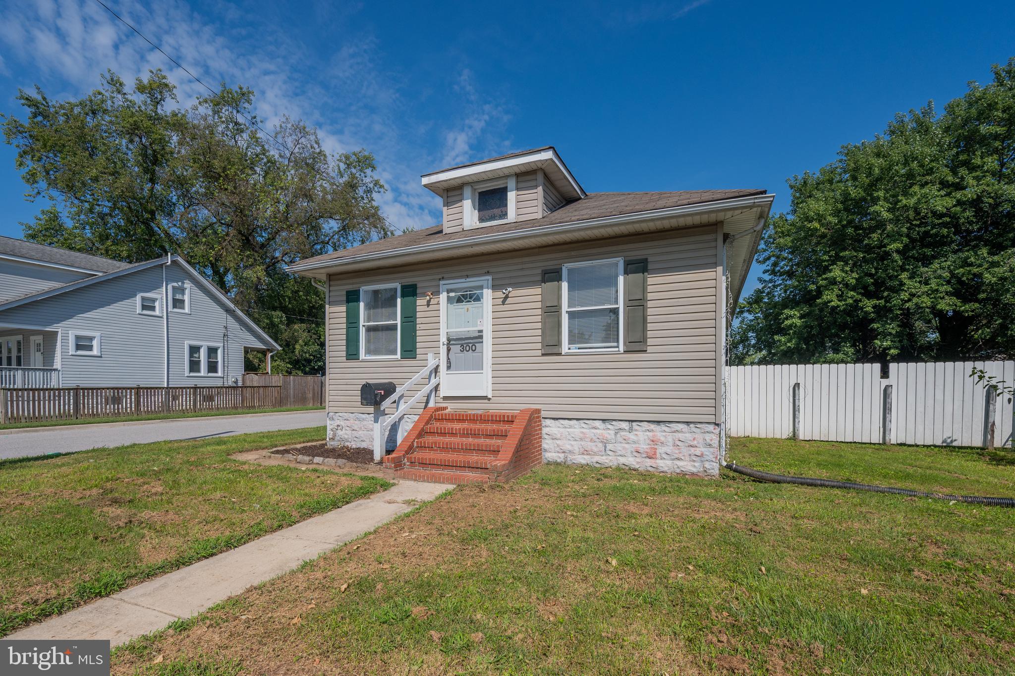 300 DORIS AVENUE