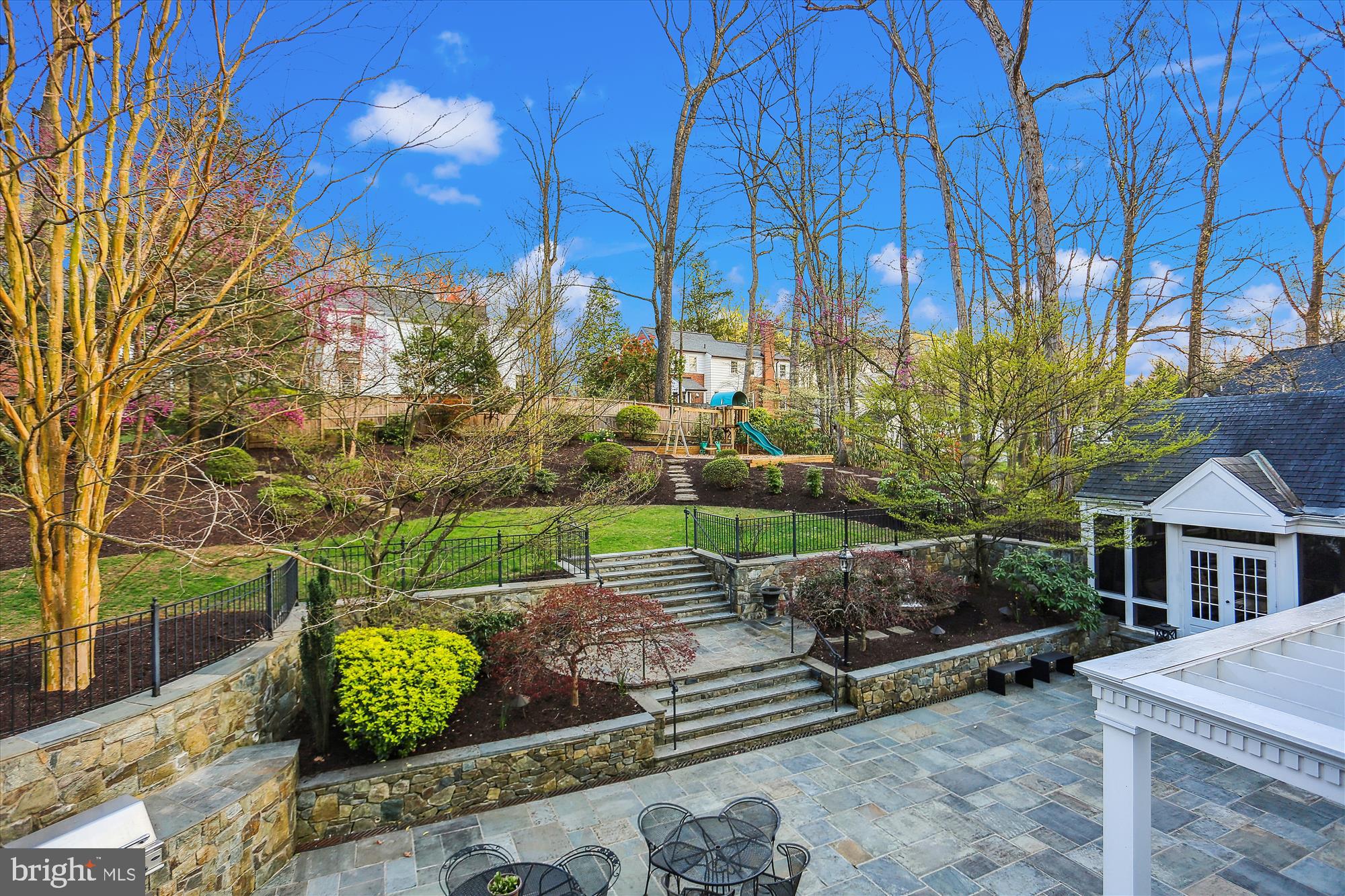 WOODSIDE FOREST - Residential