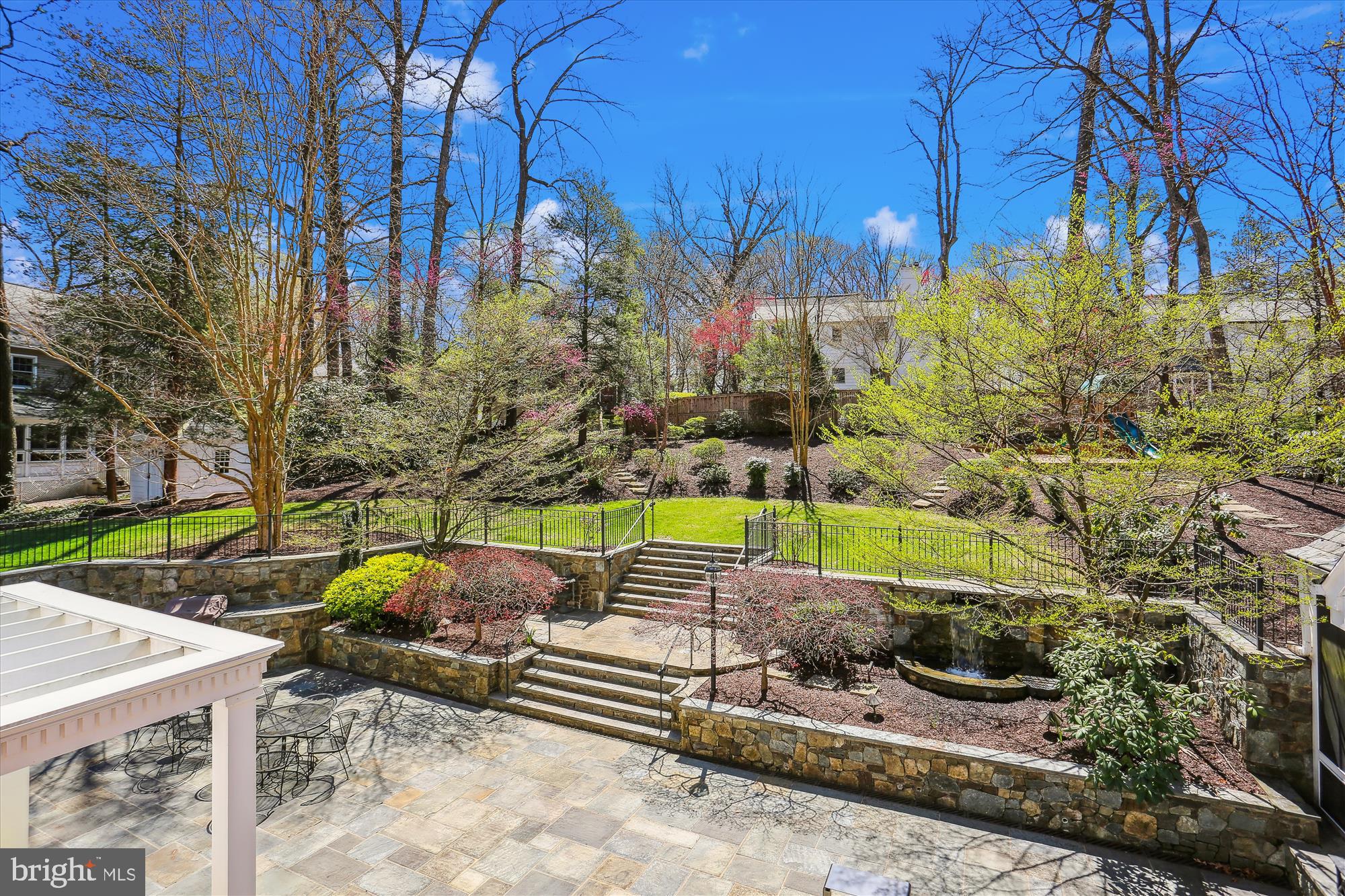 WOODSIDE FOREST - Residential