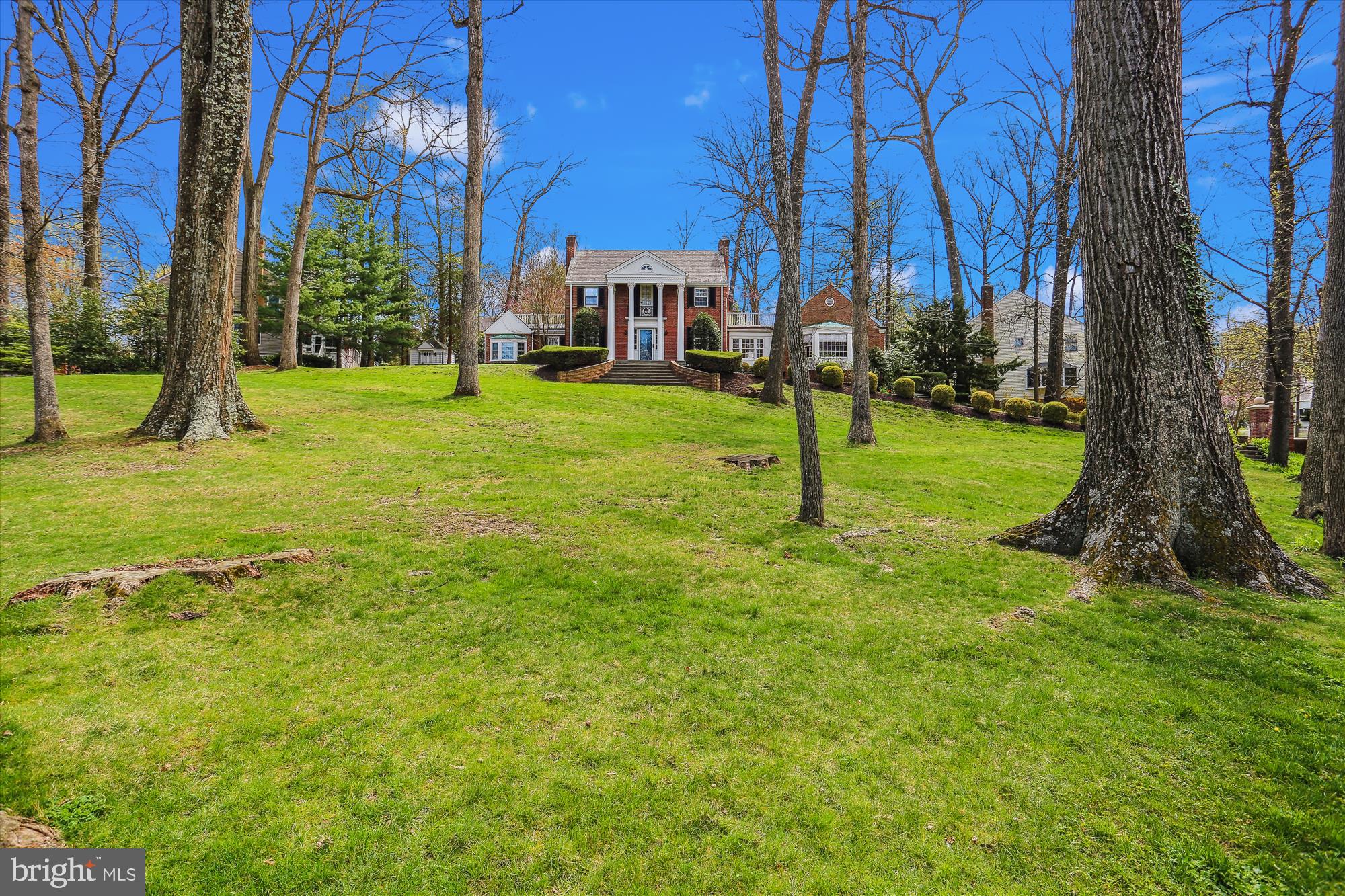 WOODSIDE FOREST - Residential