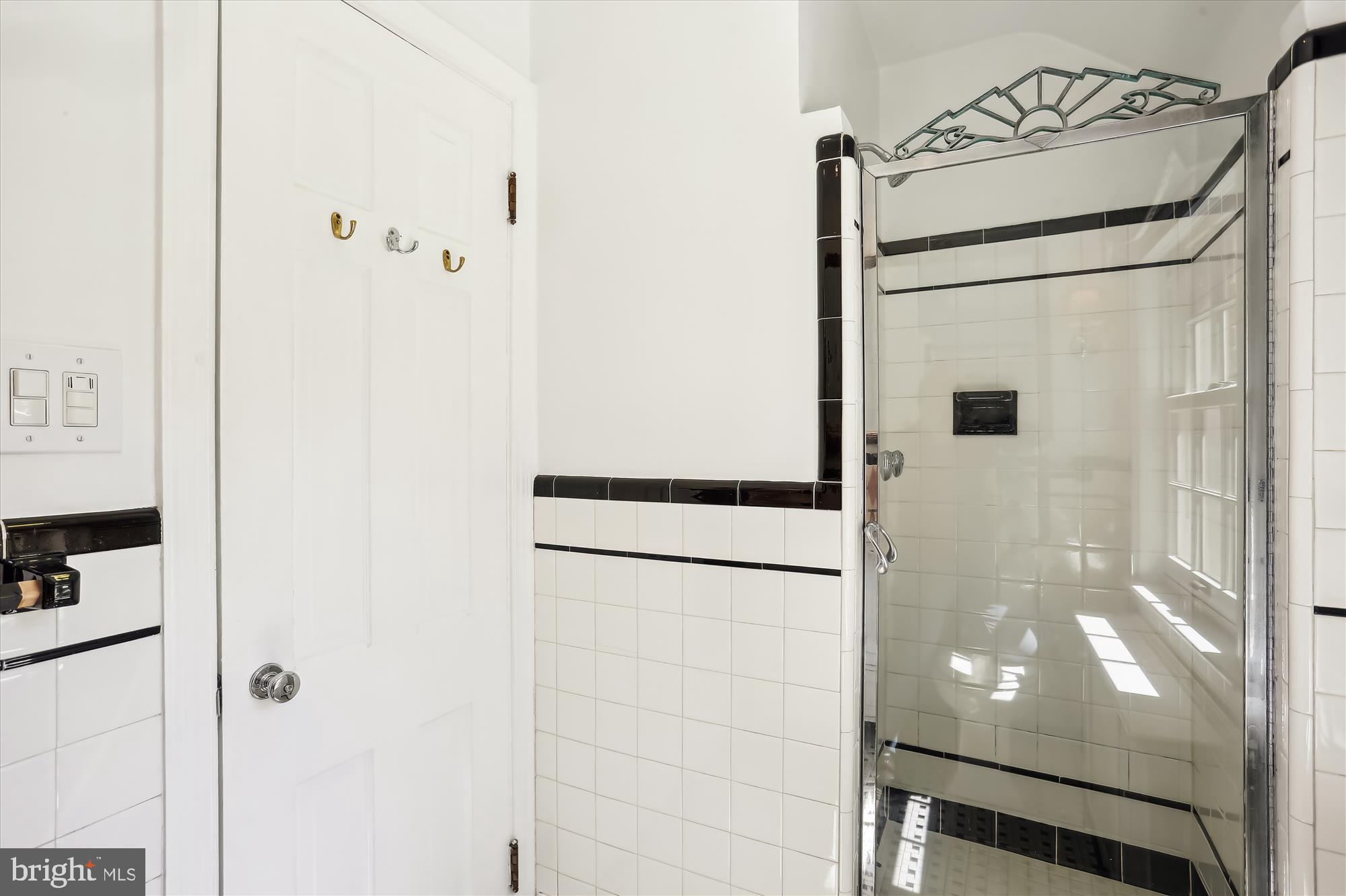 WOODSIDE FOREST - Residential