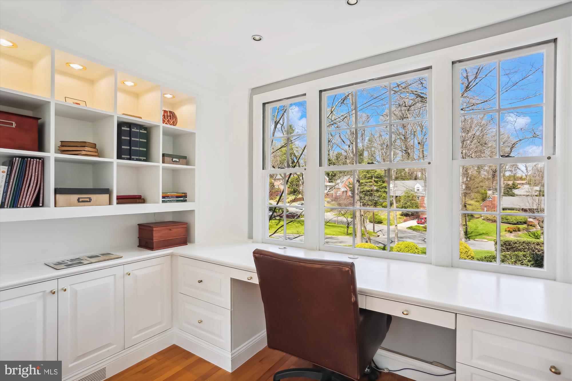 WOODSIDE FOREST - Residential