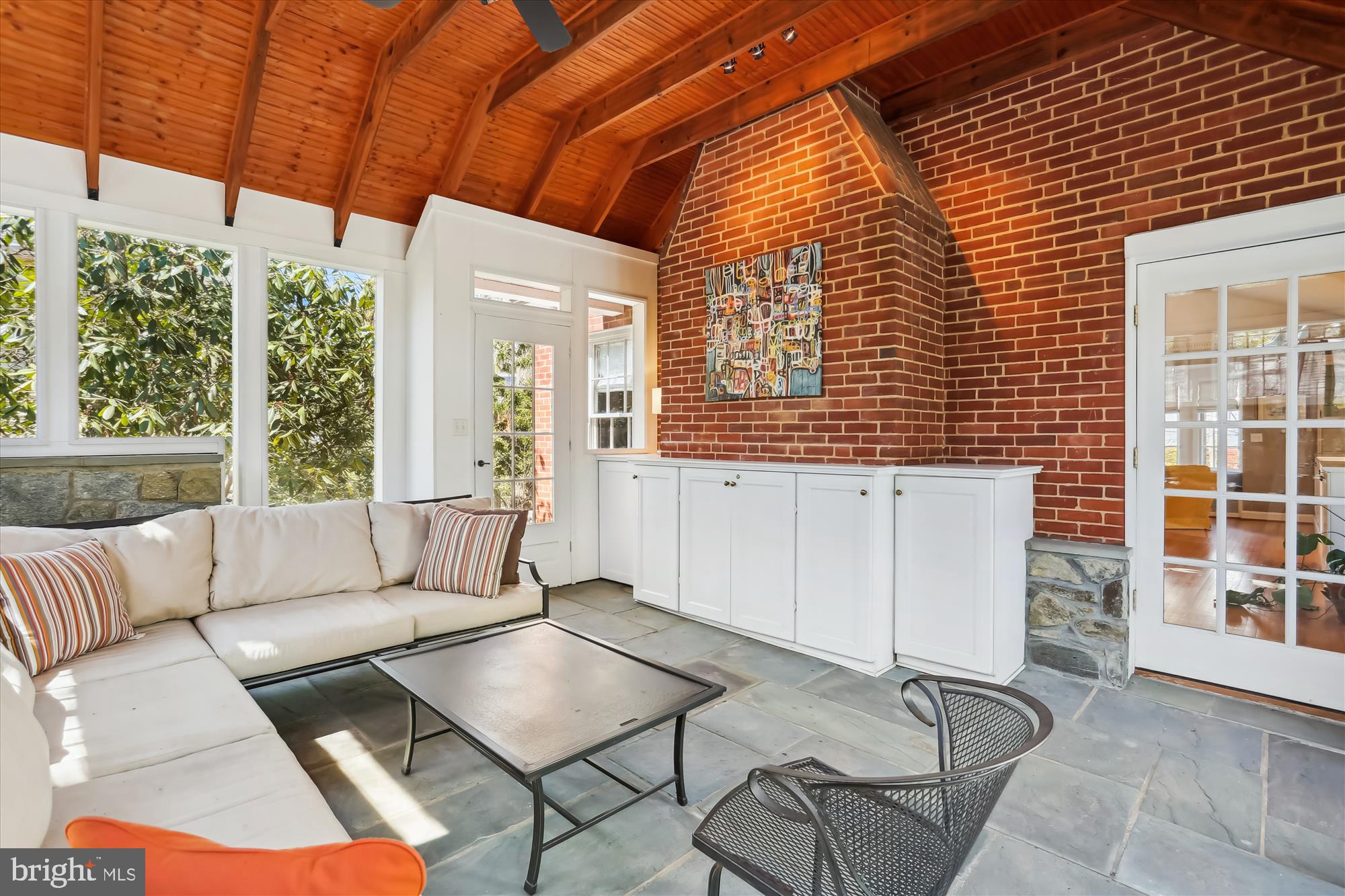 WOODSIDE FOREST - Residential