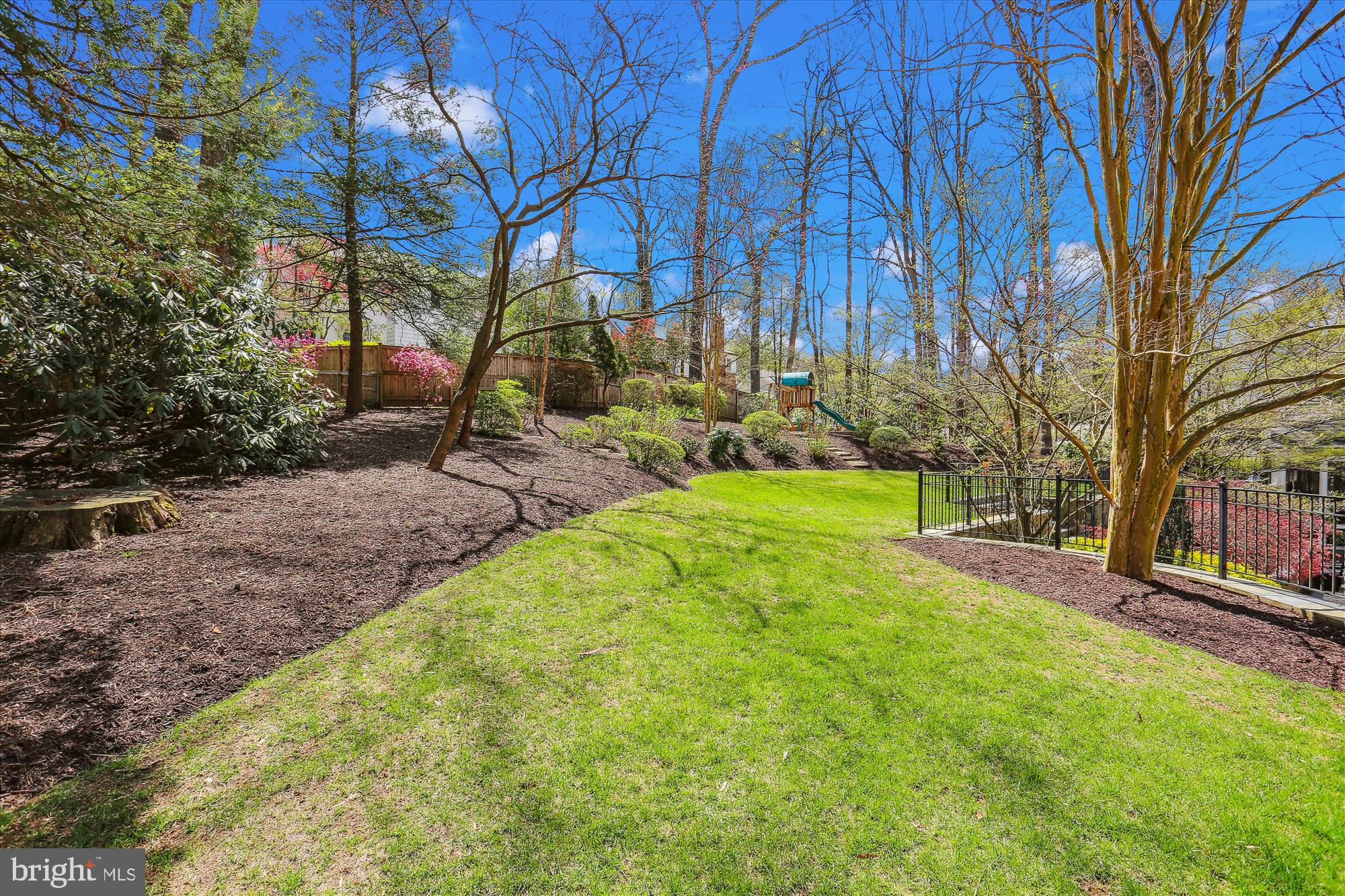 WOODSIDE FOREST - Residential