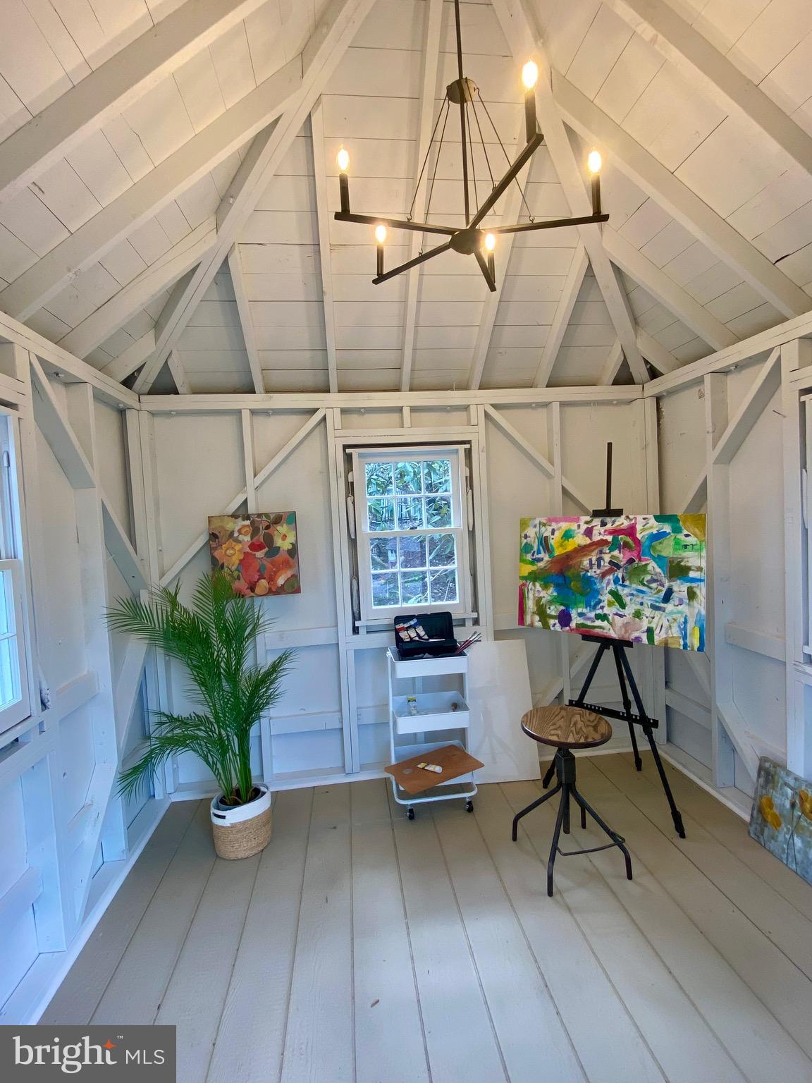 WOODSIDE FOREST - Residential