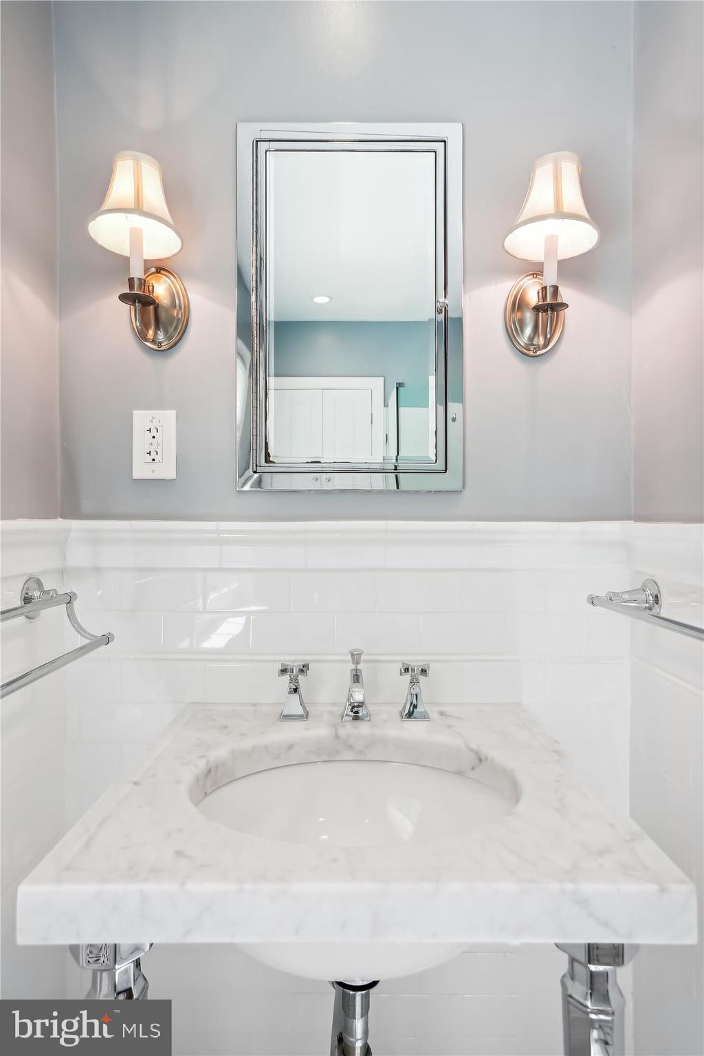 WOODSIDE FOREST - Residential