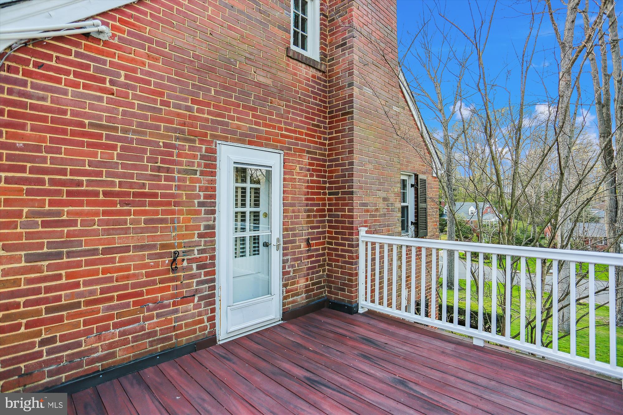 WOODSIDE FOREST - Residential