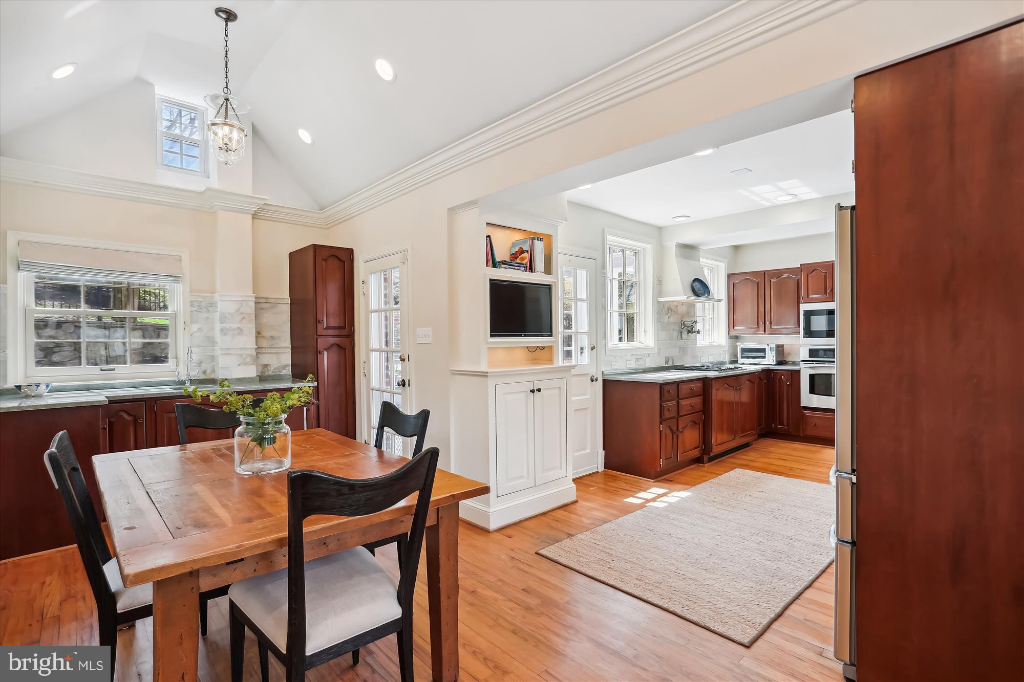 WOODSIDE FOREST - Residential